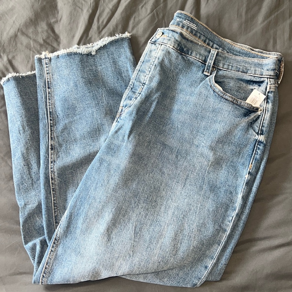 NWT Size 20 Old Navy Sky-Hi Straight Jeans